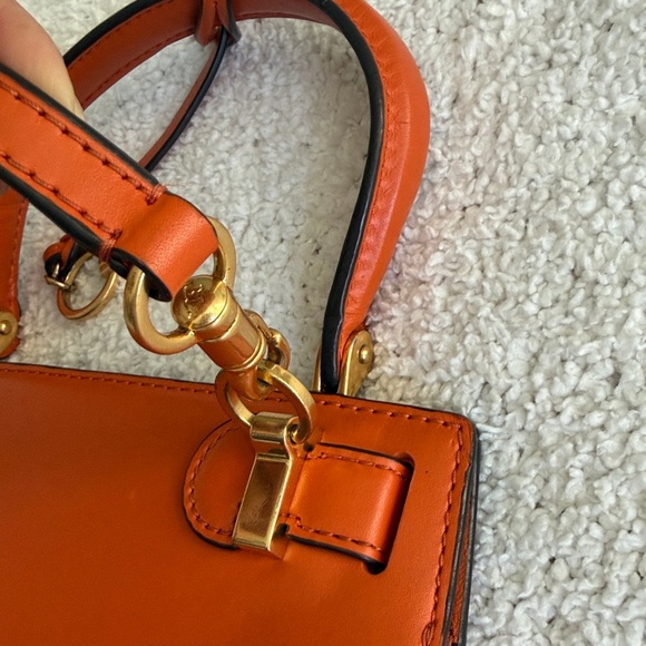 Tory Burch Lee Radziwill Petite Bag Orange Italian Leather Gold Hardware Handle - Picture 11 of 16